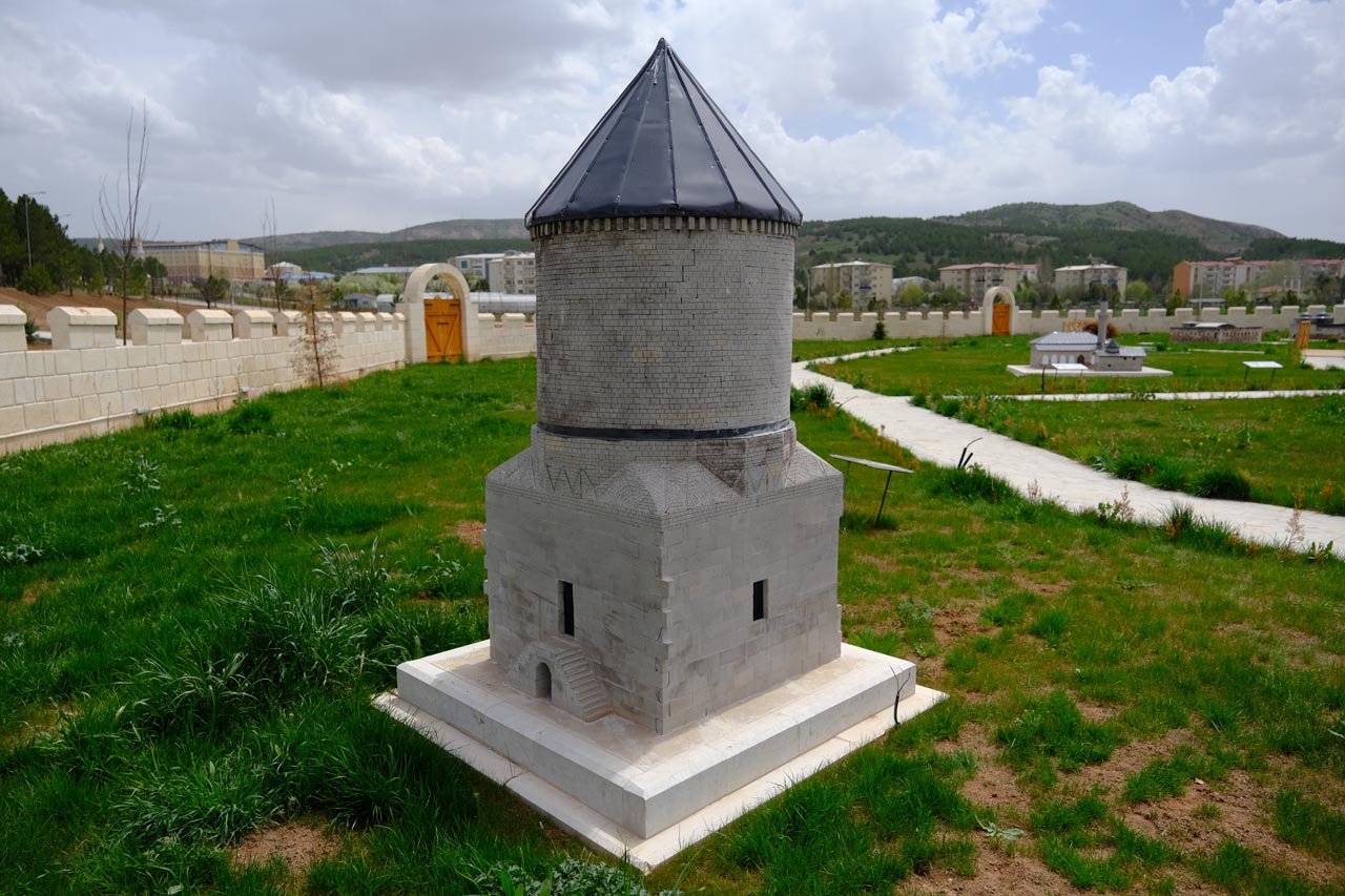 Güdük Minare
