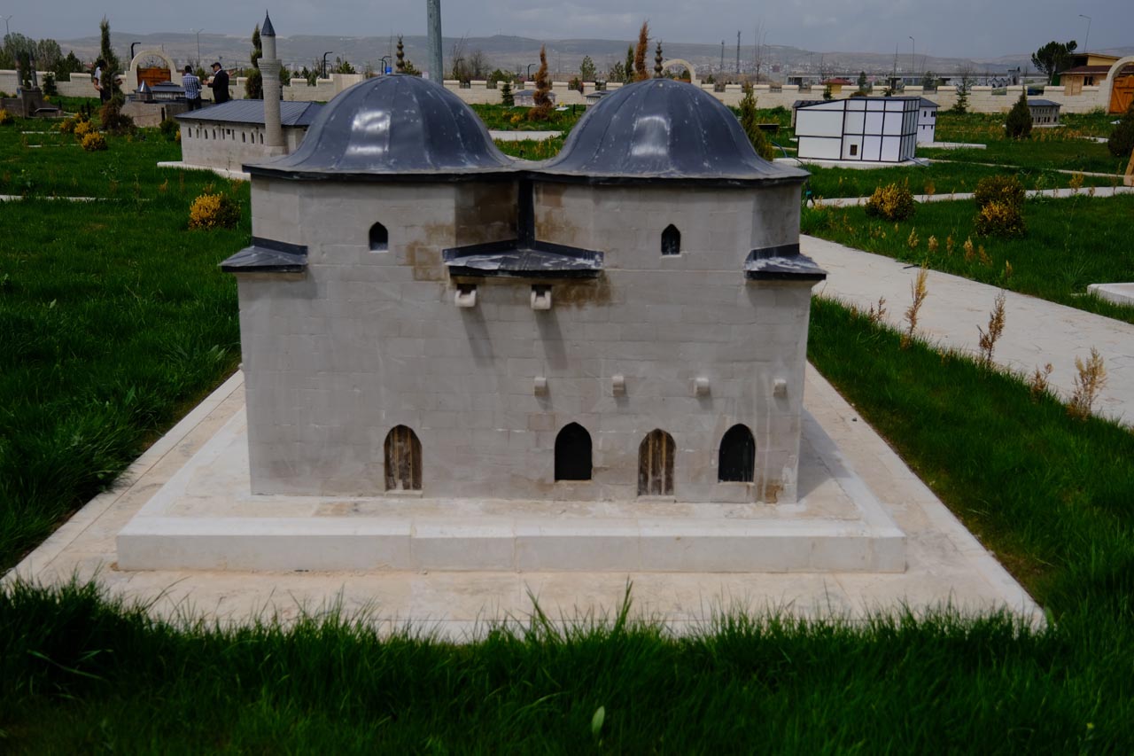 Kurşunlu Hamamı