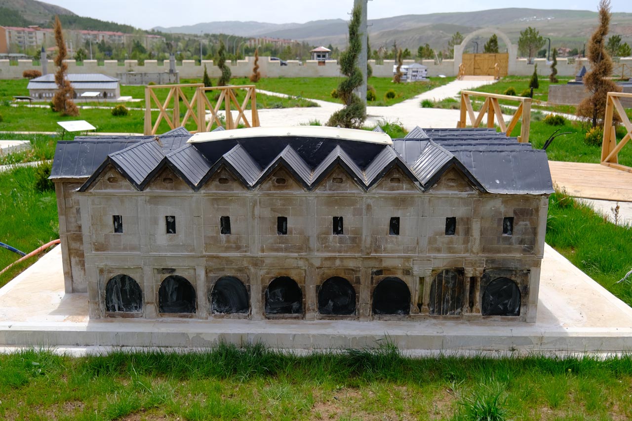Taşhan