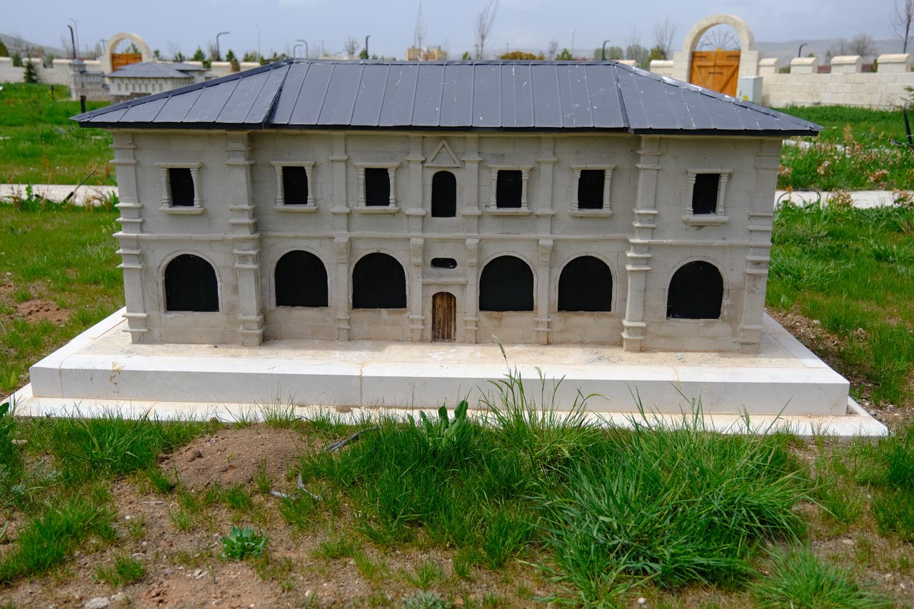 Ziyabey Kütüphanesi